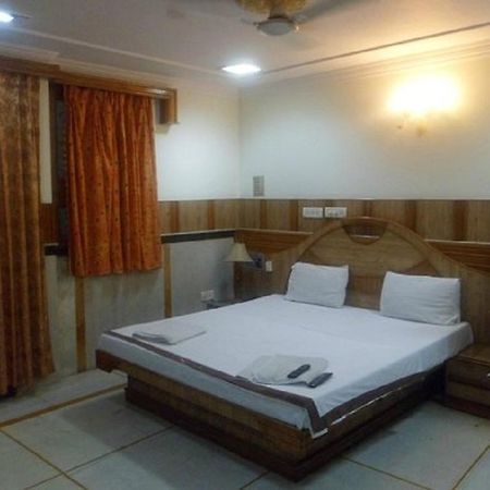 ניו דלהי Ajay Guest House מראה חיצוני תמונה